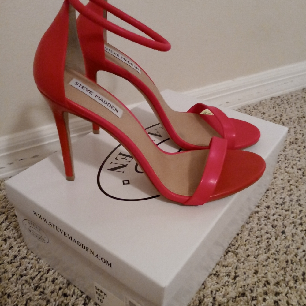 Shoes - Picture 5 of 5